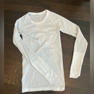 Lululemon Long sleeve swiftly tech